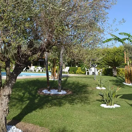 Oda ve Kahvaltı Adriana Comiso