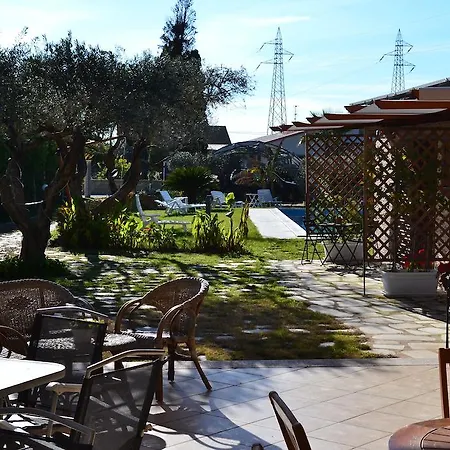 Couette-café Adriana Comiso