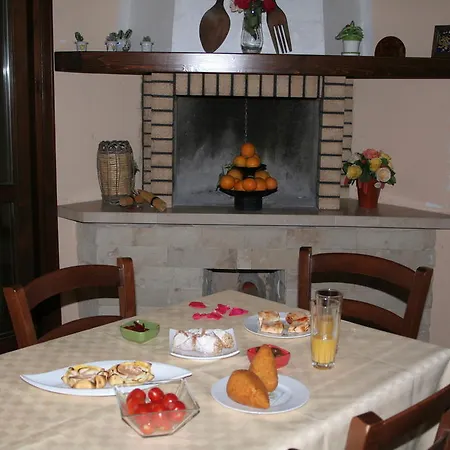 Adriana Bed & Breakfast 4*