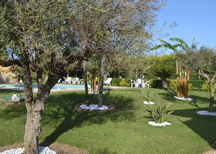 Oda ve Kahvaltı Adriana Comiso